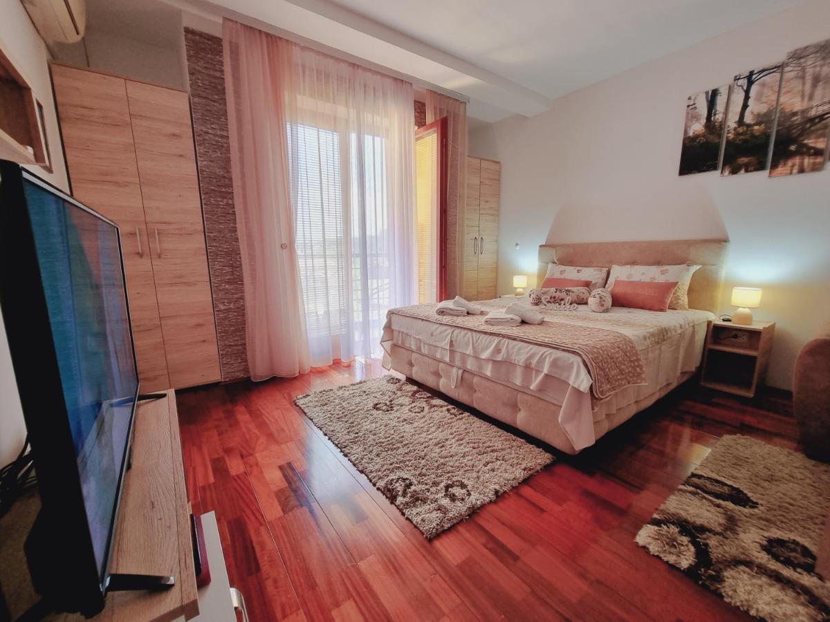 Temida Lux Apartment *